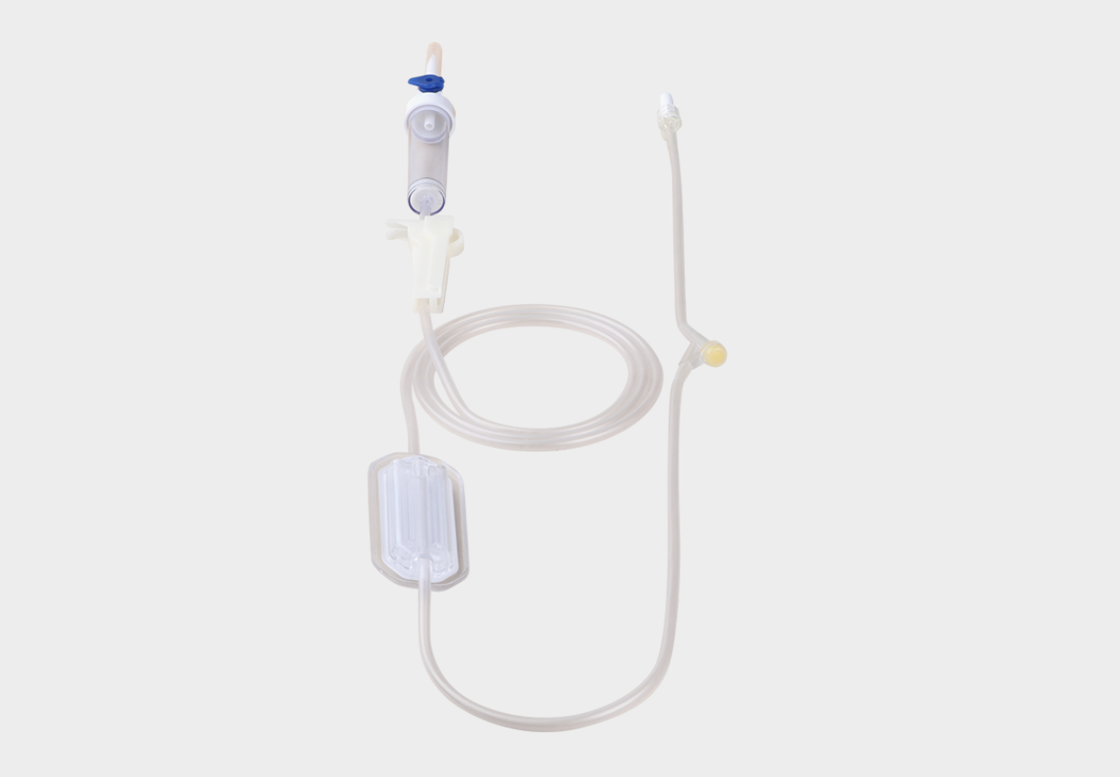 Set de perfusion IV avec bouche d'aération et filtre 0,2 micron